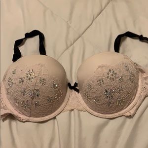 Victoria’s Secret bra